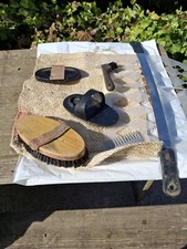 Attrezzi Pulizia Del Cavallo