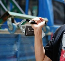 Maniglia solleva e porta lastre legno, vetro, cartongesso, etc