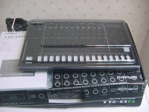 Roland rhythm performer - rhythm,