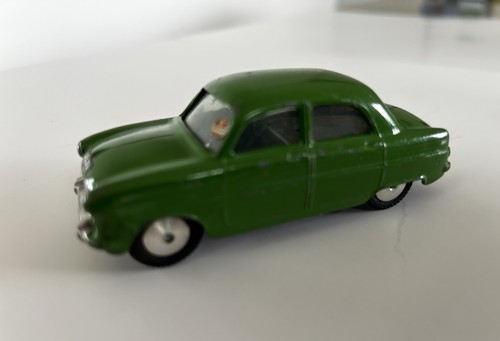 Corgi toys 200m ford console - toys,