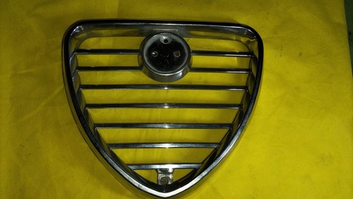 Scudo con griglia alfetta 1800 - scudo,