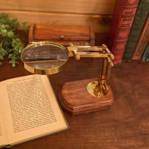 Antique style desk magnifying - style,