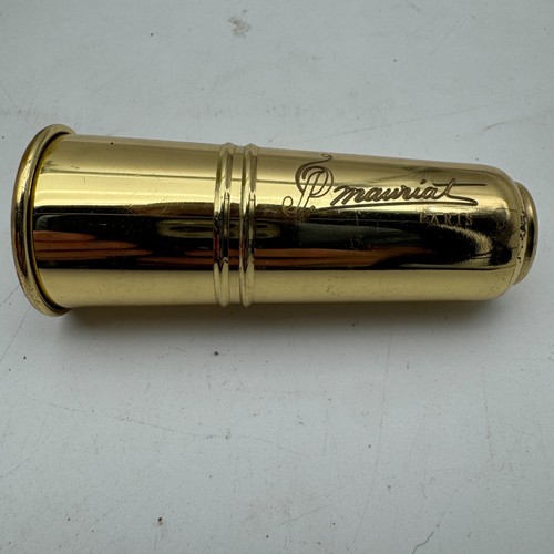 Berretto sax tenore stock - , p