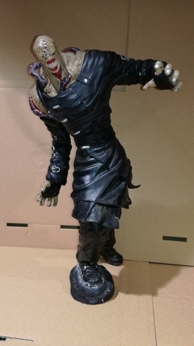 Resident evil statue pvc - 3,