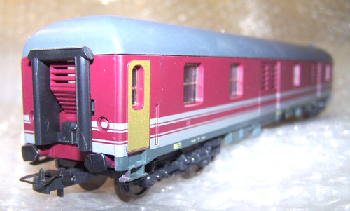 Carrozza bagagliaio rosso - carrozza,