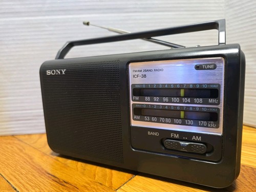 Radio portatile vintage - radio, am/fm