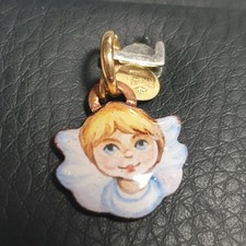 Ciondolo rappresentante un