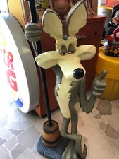 Personaggio Willy Il Coyote Gigante 