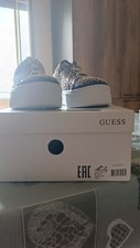 scarpe sneakers nera donna Guess n38 nuova mai utilizzata cambiato solo i lacci 