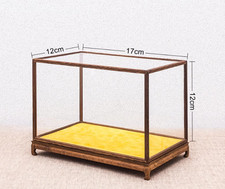 Nuova vetrina per bambole in