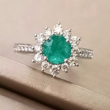 Anello con smeraldo - con,