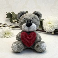 Bambola all'uncinetto