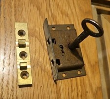 Scatola antica vintage in