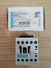 CONTATTORE AUSILIARIO SIEMENS 3RH1122-1AB00 bobina 24VAC 2 NO + 2 NC