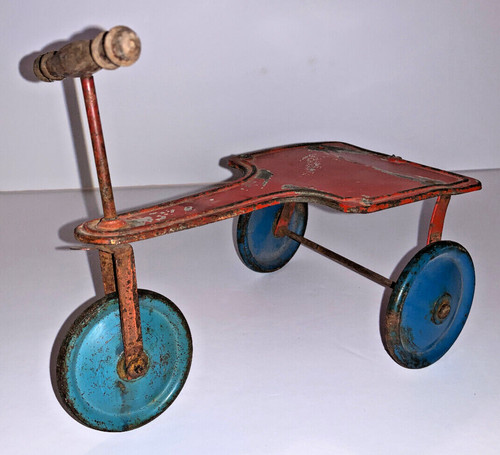 Antico triciclo metallo con - antico,