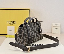Borsa Fendi Forever Bauletto