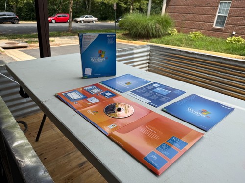 Vintage microsoft windows - windows, xp
