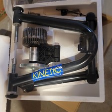 Kurt Kinetic Road Machine Fluido Stazionario Bike Trainer Usato??? IN SCATOLA