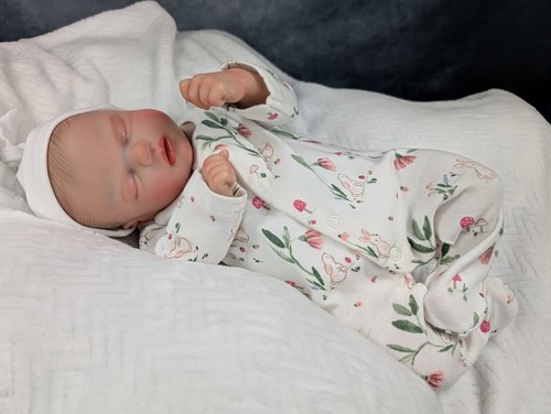Splendida bambina rinata