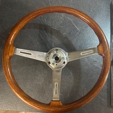 Alfa Romeo, volante in legno