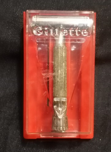Rasoio sicurezza vetrina - di, e