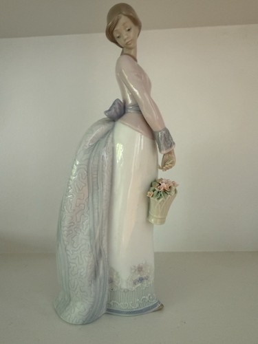 Retired lladro 7622 basket - retired,