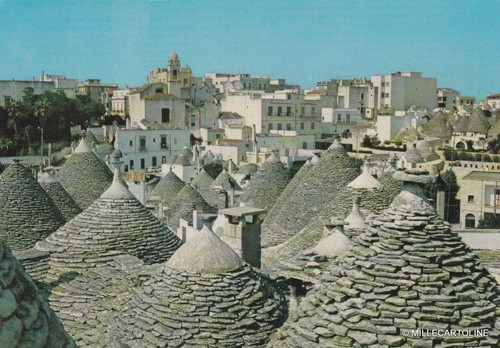 Alberobello città dei - *,