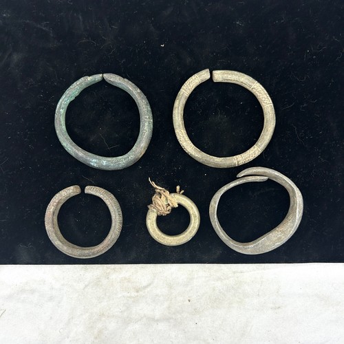 Braccialetti anelli antichi - anelli,