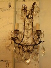 Applique in ferro e gocce di