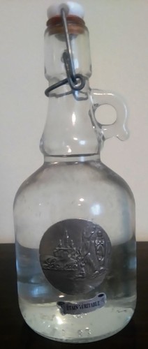 Bottiglia acqua lourdes - acqua, di