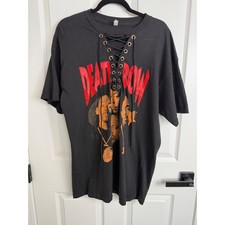 T-shirt grafica stringata