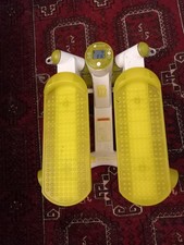 Stepper, Attrezzo Per Fare Step,  Della DOMYOS con Elastici.