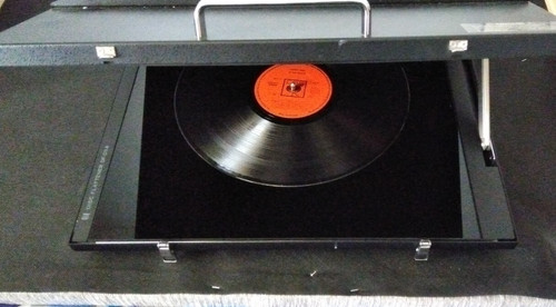 Warped vinyl record flattening - warped,