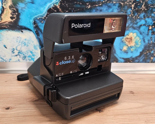 Polaroid 636 close - close,