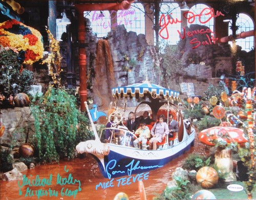 Willy wonka boat photo - willy,