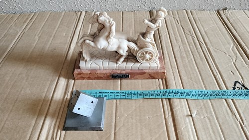 Souvenir con base - base, di