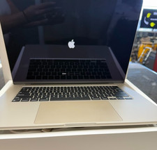 2024 Apple MacBook Air 15" M3