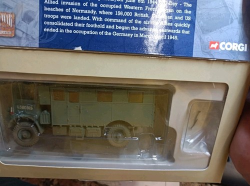 Corgi toys bedford troop - corgi,
