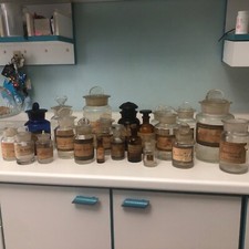 Bottiglie farmacia '800 e '900