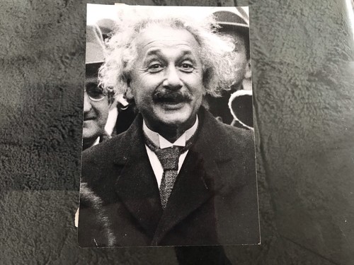 Albert einstein photo - einstein,