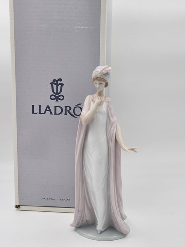 Retired lladro figurine 6403 - lladro,