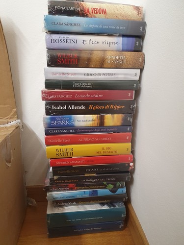 Libri nuovi sigillati