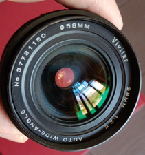 OBIETTIVO VIVITAR   AUTO  WIDE - ANGLE 28 MM _ f  = 1  :  2.5 _ INNESTO 58 mm