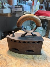 Ferro da stiro antico a