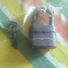 Vecchio Luchetto Con Chiave