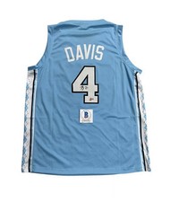 RJ Davis Signed Jersey North