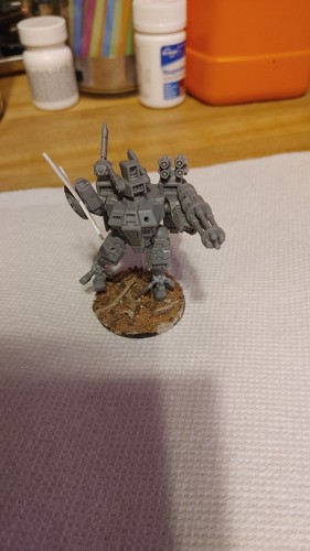 Games workshop tau battlesuit - games,