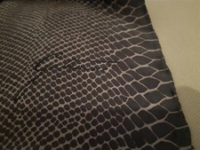 Foulard in seta cm.82 x 85 GATTINONI .manifattura italiana.