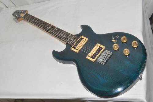 Chitarra elettrica aria - elettrica,