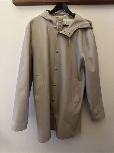 Impermeabile con cappuccio - , e